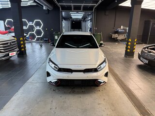2022 Kia Cerato IV Рестайлинг, белый, 2200000 рублей, вид 4