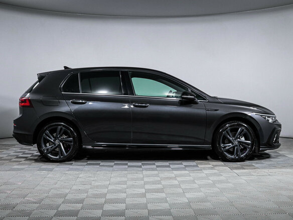 2021 Volkswagen Golf VIII, чёрный - вид 3