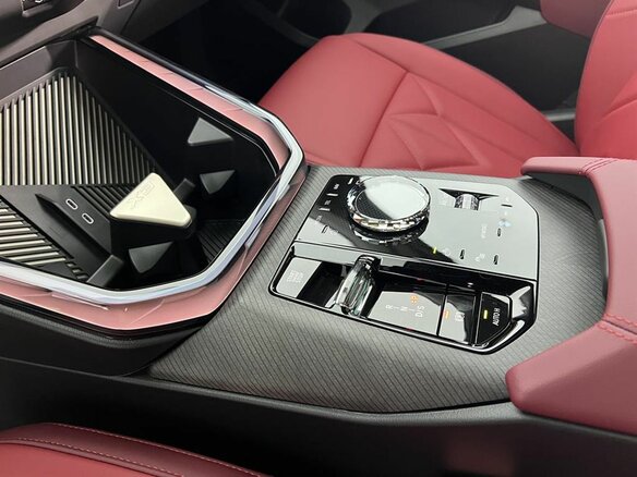 2025 BMW X3 Long 30L xDrive IV (G45/G48), чёрный, 7770000 рублей - вид 13