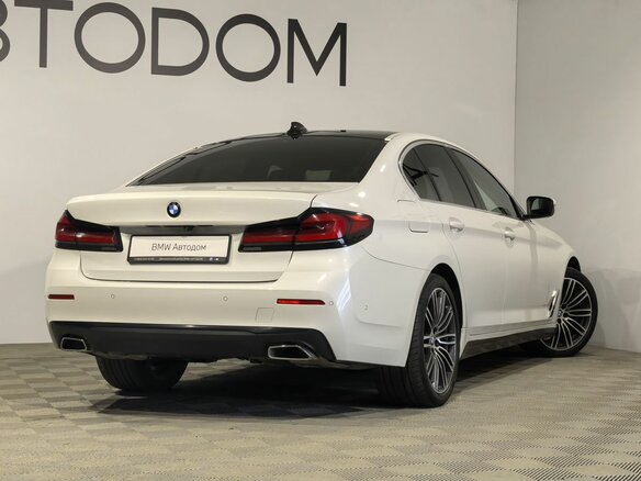 2020 BMW 5 серии 520d VII (G30/G31/G38) Рестайлинг, белый, 3830000 рублей - вид 2