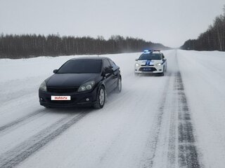 2008 Opel Astra GTC H Рестайлинг, чёрный, 400000 рублей, вид 1