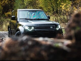 2022 Land Rover Defender 90 II, чёрный, 14200000 рублей, вид 2