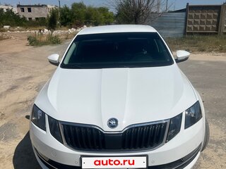 2018 Skoda Octavia III (A7) Рестайлинг, белый, 1550000 рублей, вид 2