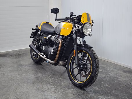 2018 Triumph Street Cup, жёлтый, 649000 рублей, вид 2
