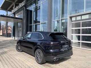 2019 Porsche Cayenne III, чёрный, 4990000 рублей, вид 5