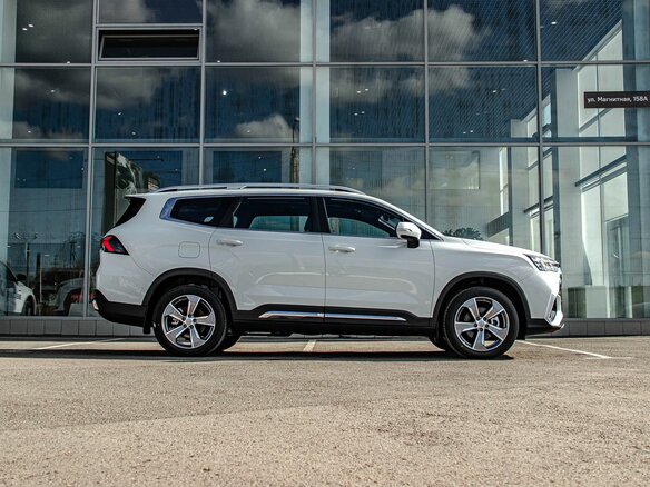 2025 Geely Okavango I Рестайлинг, белый - вид 6