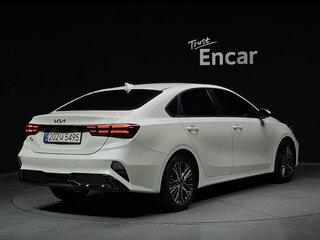 2022 Kia K3 II Рестайлинг, белый, 2722474 рублей, вид 3