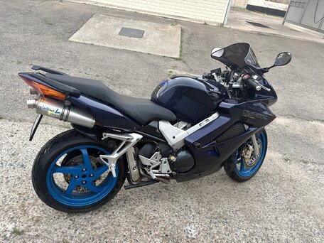 2005 Honda VFR 800, синий, 535000 рублей, вид 1