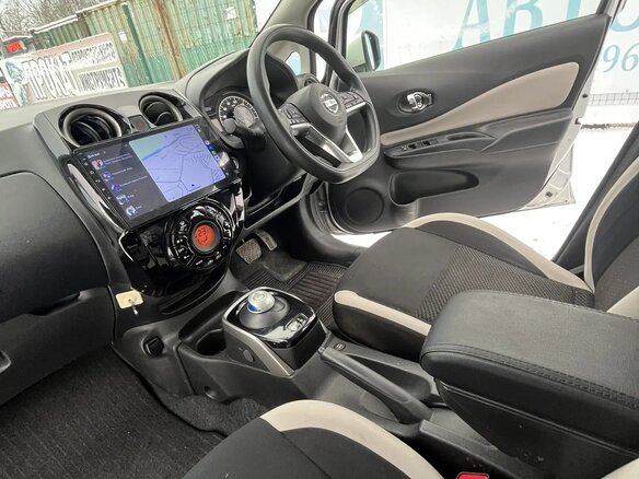 2019 Nissan Note e-Power II Рестайлинг, серый, 1500000 рублей - вид 5