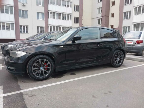 2011 BMW 1 серии 116i I (E81/E82/E87/E88) Рестайлинг, чёрный, 700000 рублей - вид 5