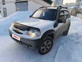 2016 Chevrolet Niva I Рестайлинг, белый, 750000 рублей, вид 2