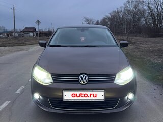 2015 Volkswagen Polo V, коричневый, 780000 рублей, вид 3