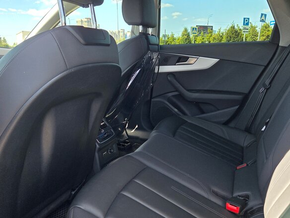 2021 Audi A4 35 TFSI V (B9) Рестайлинг, серый, 3149000 рублей - вид 12