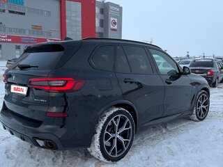 2020 BMW X5 30d IV (G05/G18), чёрный, 6990000 рублей, вид 4