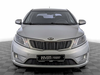 2013 Kia Rio III, серебристый, 870000 рублей, вид 2