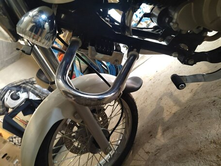 2019 Bajaj Avenger, белый, 170000 рублей, вид 2