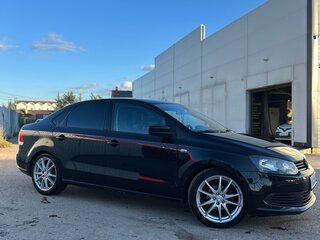 2013 Volkswagen Polo V, чёрный, 685000 рублей, вид 2