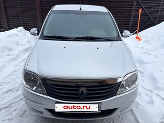 2013 Renault Logan I Рестайлинг, серый, 555000 рублей, вид 3