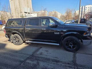 2013 Dodge RAM IV (DS/DJ), чёрный, 3900000 рублей, вид 3