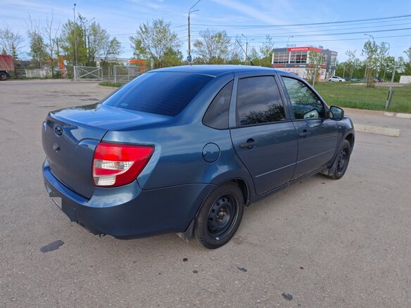 2015 Lada (ВАЗ) Granta I, синий, 300000 рублей - вид 7