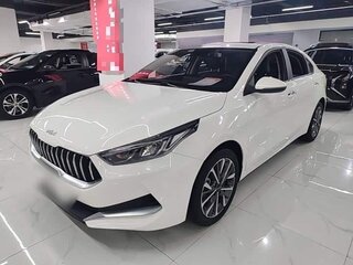2023 Kia K3 II (China Market) Рестайлинг, белый, 1500000 рублей, вид 1