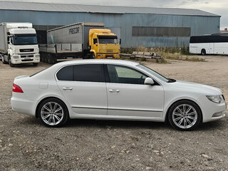 2012 Skoda Superb II, белый, 1350000 рублей, вид 5