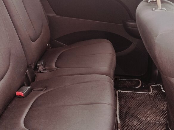 2011 Mazda Biante, чёрный, 1300000 рублей - вид 11