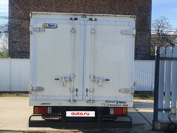 2002 Toyota Dyna, белый, 2150000 рублей - вид 31