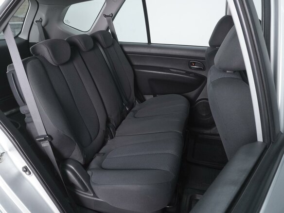 2011 Kia Carens II (UN), серебристый, 850000 рублей - вид 6