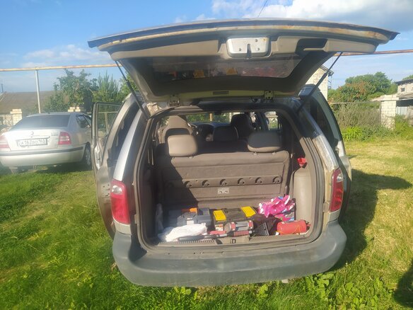 2003 Dodge Caravan 4-speed IV, серый, 400000 рублей - вид 17