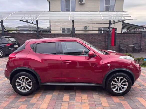 2011 Nissan Juke I, красный, 900000 рублей - вид 3