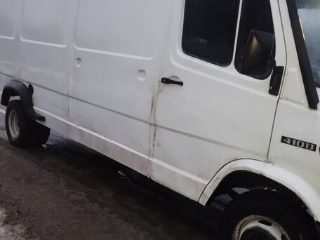 1994 Mercedes-Benz T1, белый, 550000 рублей, вид 3