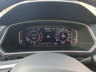 2021 Volkswagen Tiguan II Рестайлинг, синий, 3000000 рублей, вид 3