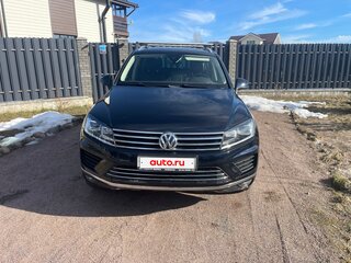 2017 Volkswagen Touareg II Рестайлинг, синий, 2800000 рублей, вид 2