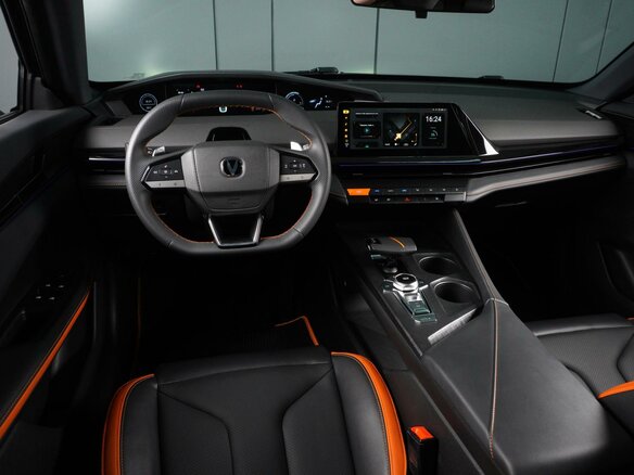 2023 Changan UNI-V I, чёрный - вид 5