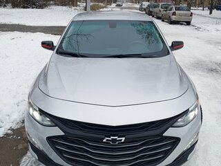 2022 Chevrolet Malibu IX Рестайлинг, серый, 1899000 рублей, вид 3
