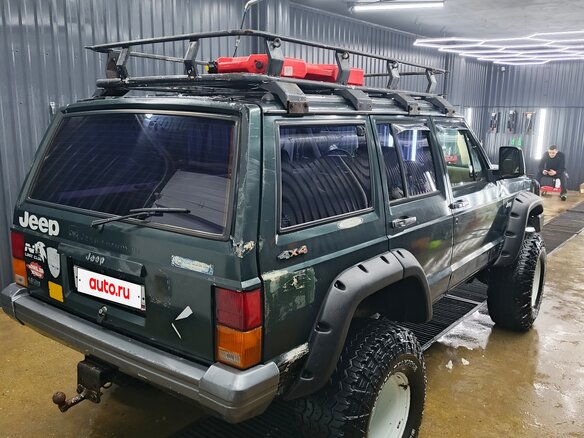 1991 Jeep Cherokee II (XJ), зелёный, 1000000 рублей - вид 3