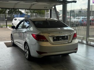 2014 Hyundai Solaris I Рестайлинг, серебристый, 728280 рублей, вид 4