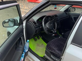 2014 Skoda Fabia II Рестайлинг, серебристый, 980000 рублей, вид 5