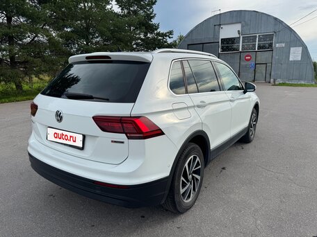2018 Volkswagen Tiguan II, белый, 2214000 рублей, вид 3