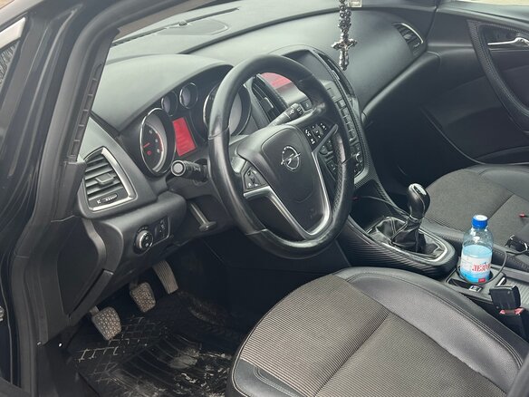 2011 Opel Astra J, чёрный, 600000 рублей - вид 7