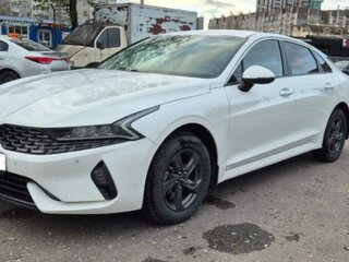 2020 Kia K5 III, белый, 2350000 рублей, вид 3