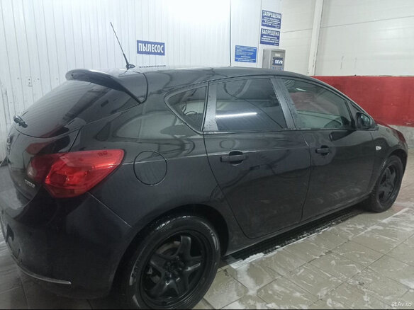 2013 Opel Astra J Рестайлинг, чёрный, 650000 рублей - вид 5
