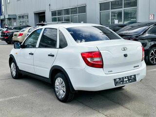 2013 Lada (ВАЗ) Granta I, белый, 295000 рублей, вид 2