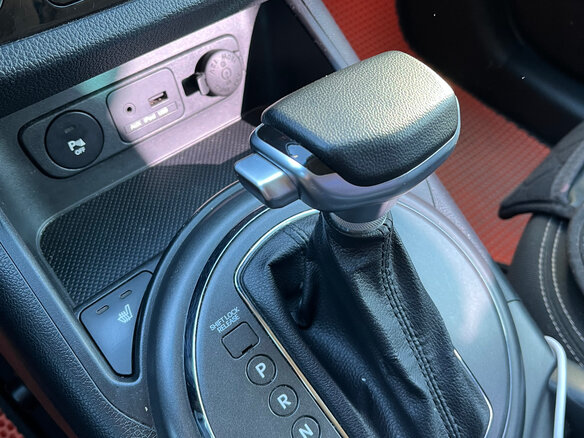 2011 Kia Sportage III, оранжевый, 1140000 рублей - вид 11
