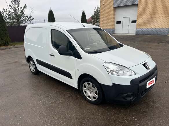 2011 Peugeot Partner II, белый, 600000 рублей - вид 3
