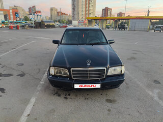 1998 Mercedes-Benz C-Класс 200 I (W202) Рестайлинг, синий, 200000 рублей, вид 2