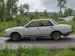 1985 Toyota Cresta II (X70), белый, 175000 рублей, вид 2