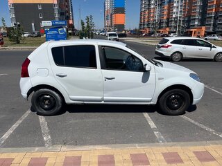 2013 Renault Sandero I, белый, 450000 рублей, вид 2