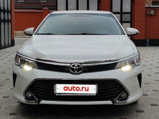 2016 Toyota Camry VII (XV50) Рестайлинг, белый, 2300000 рублей, вид 1